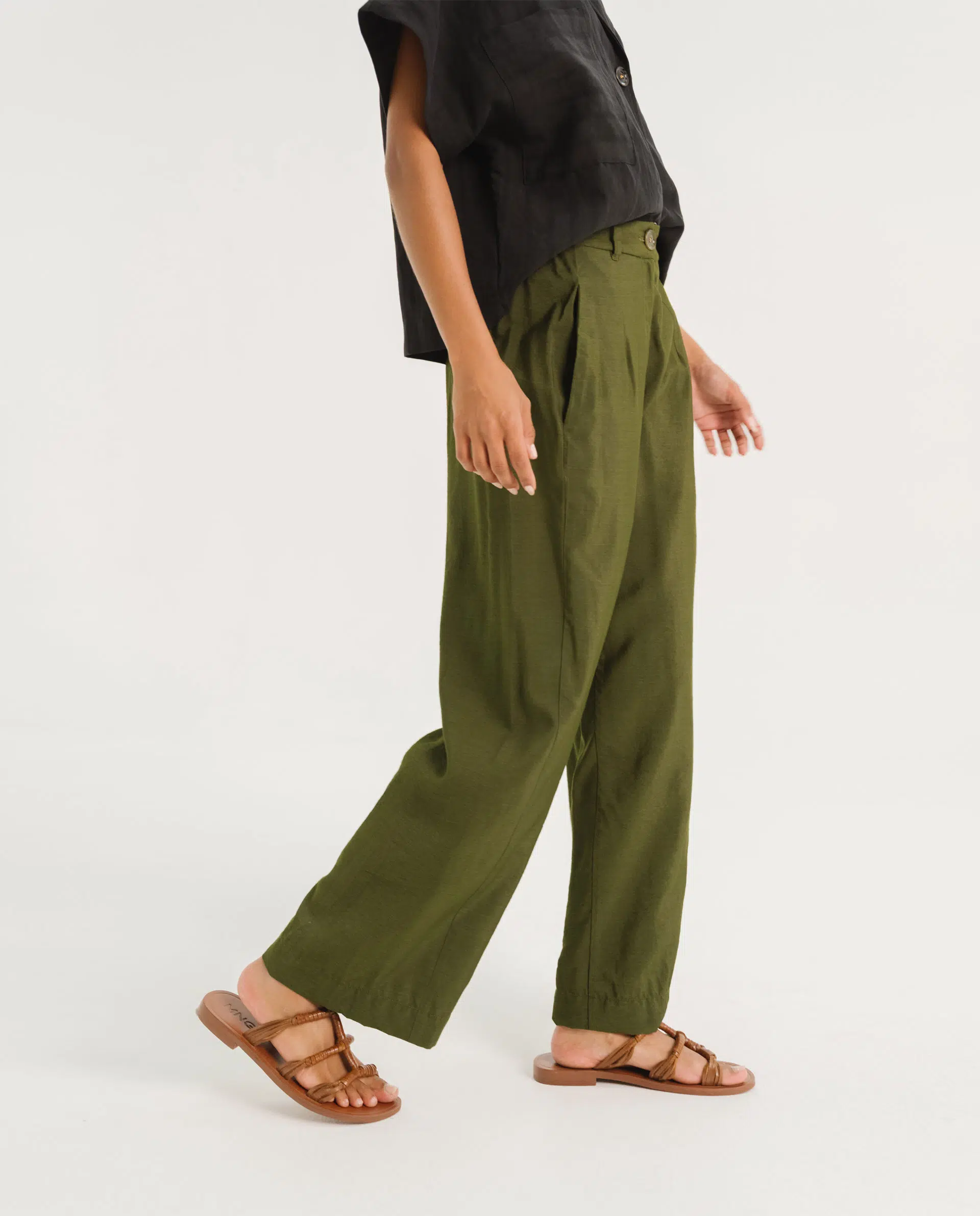 EMIR-STORIE-MOUSSE-1