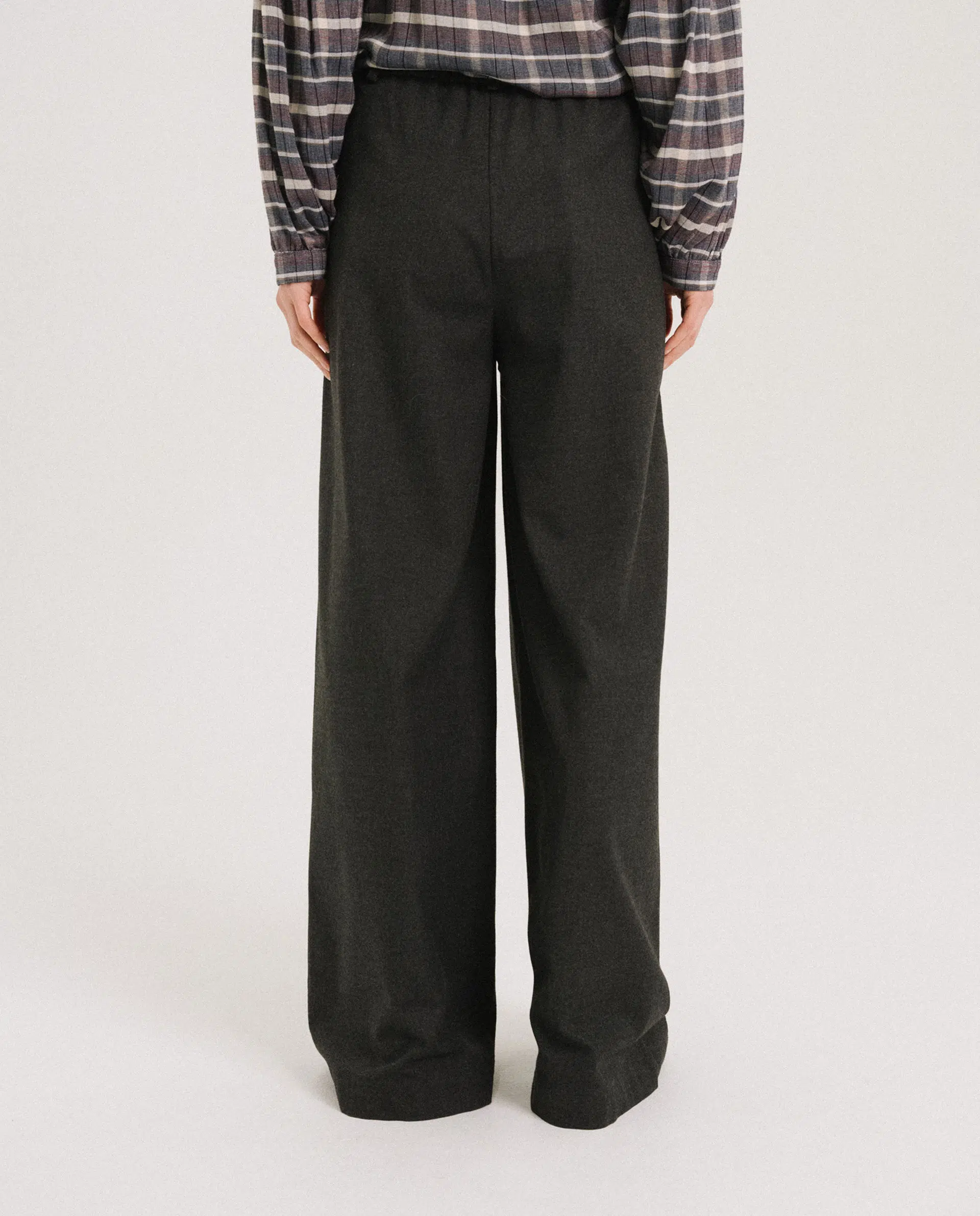EJAZ-ANTHRACITE-1