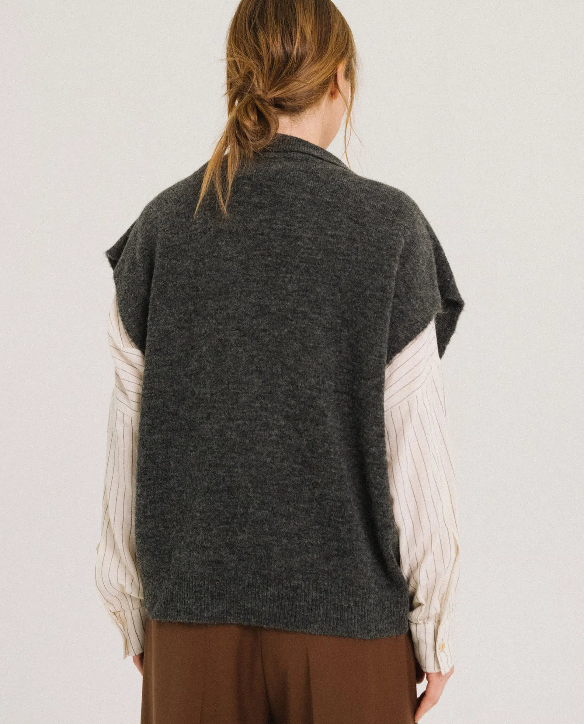UXUE-ANTHRACITE-1