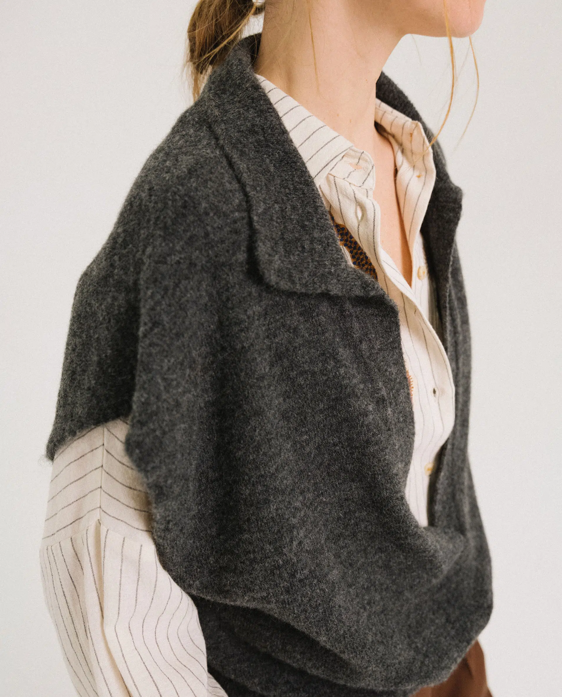 UXUE-ANTHRACITE-2